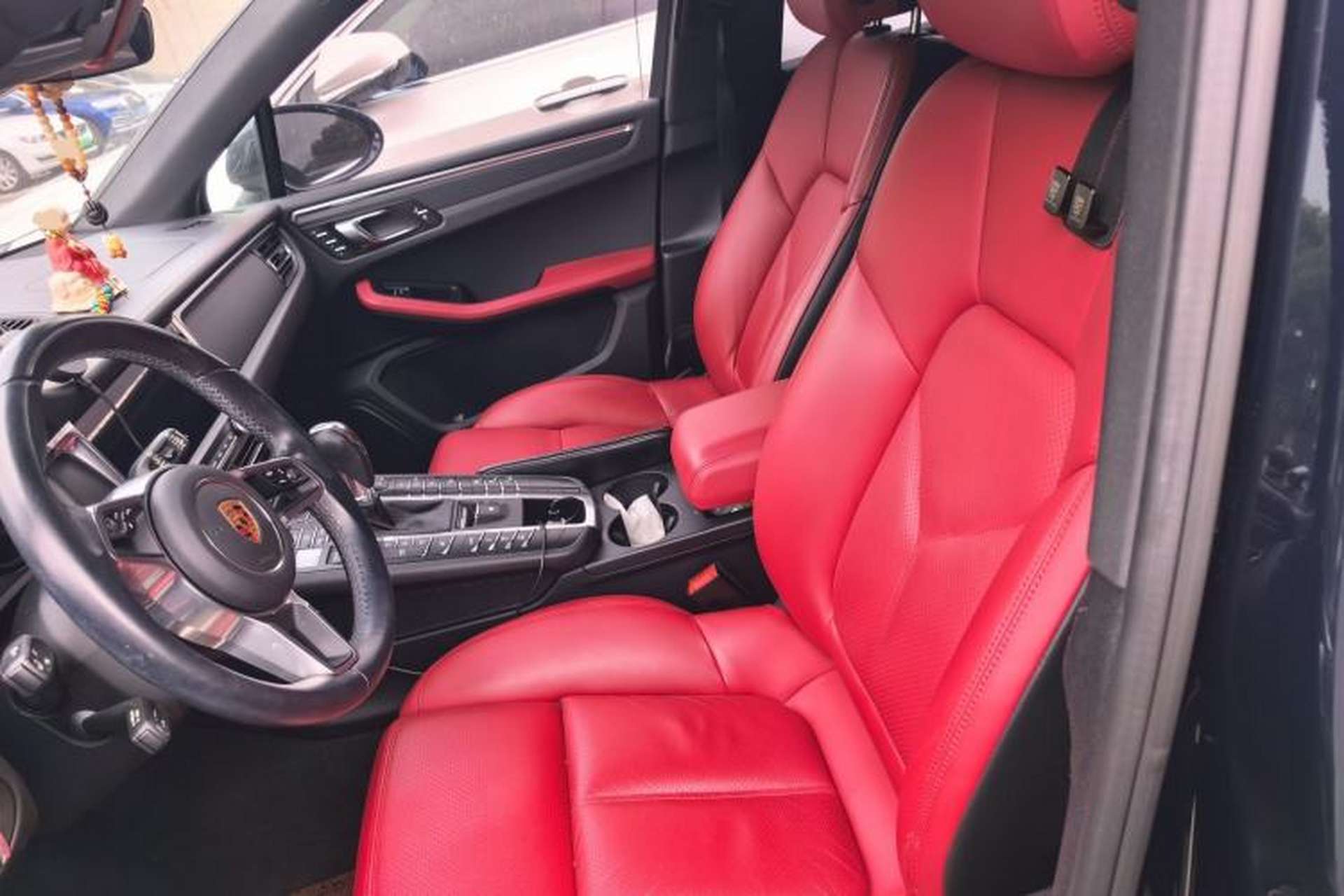 Used Porsche Macan 2018 Macan 2.0T Left Front Seat