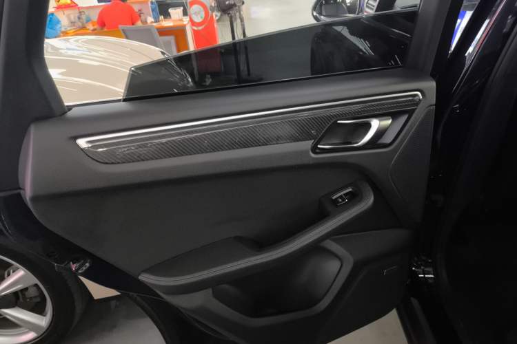 Used Porsche Macan 2018 Macan 2.0T Left Rear Door Interior