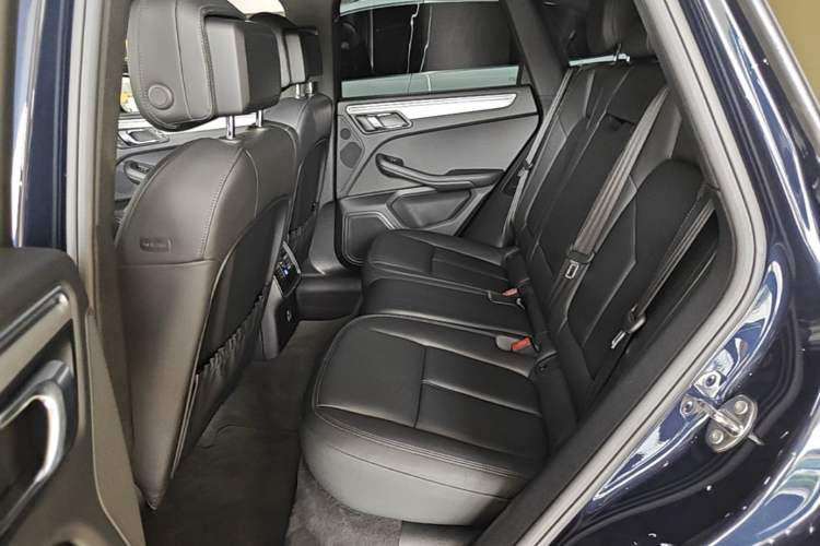 Used Porsche Macan 2018 Macan 2.0T Left Rear Seat