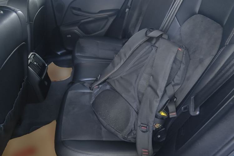 Used Porsche Macan 2018 Macan 2.0T Left Rear Seat