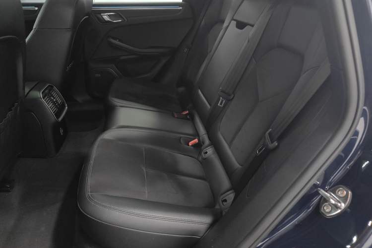 Used Porsche Macan 2018 Macan 2.0T Left Rear Seat