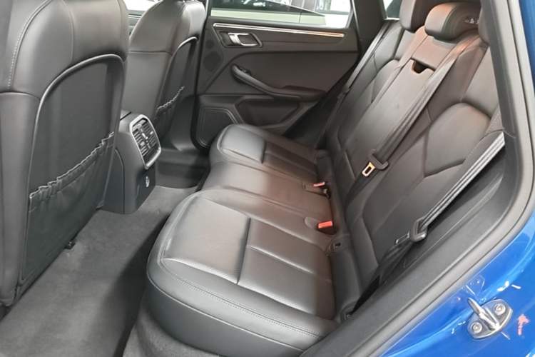 Used Porsche Macan 2018 Macan 2.0T Left Rear Seat