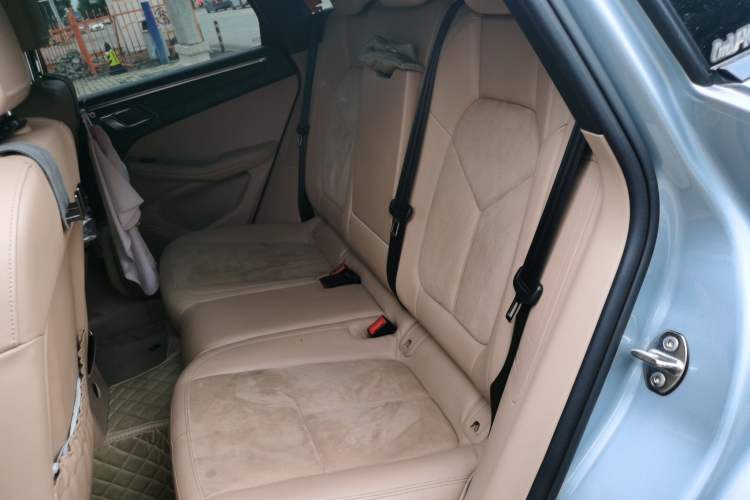 Used Porsche Macan 2018 Macan 2.0T Left Rear Seat