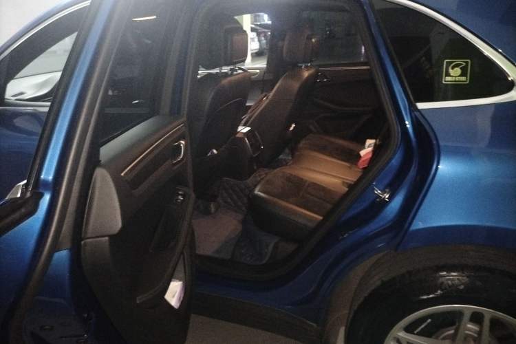 Used Porsche Macan 2018 Macan 2.0T Left Rear Seat