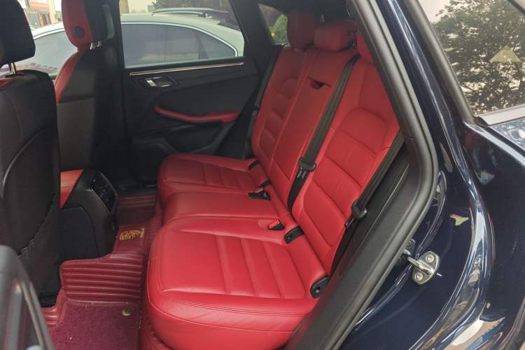 Used Porsche Macan 2018 Macan 2.0T Left Rear Seat