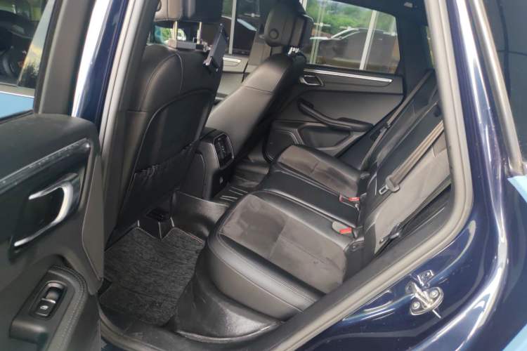 Used Porsche Macan 2018 Macan 2.0T Left Rear Seat