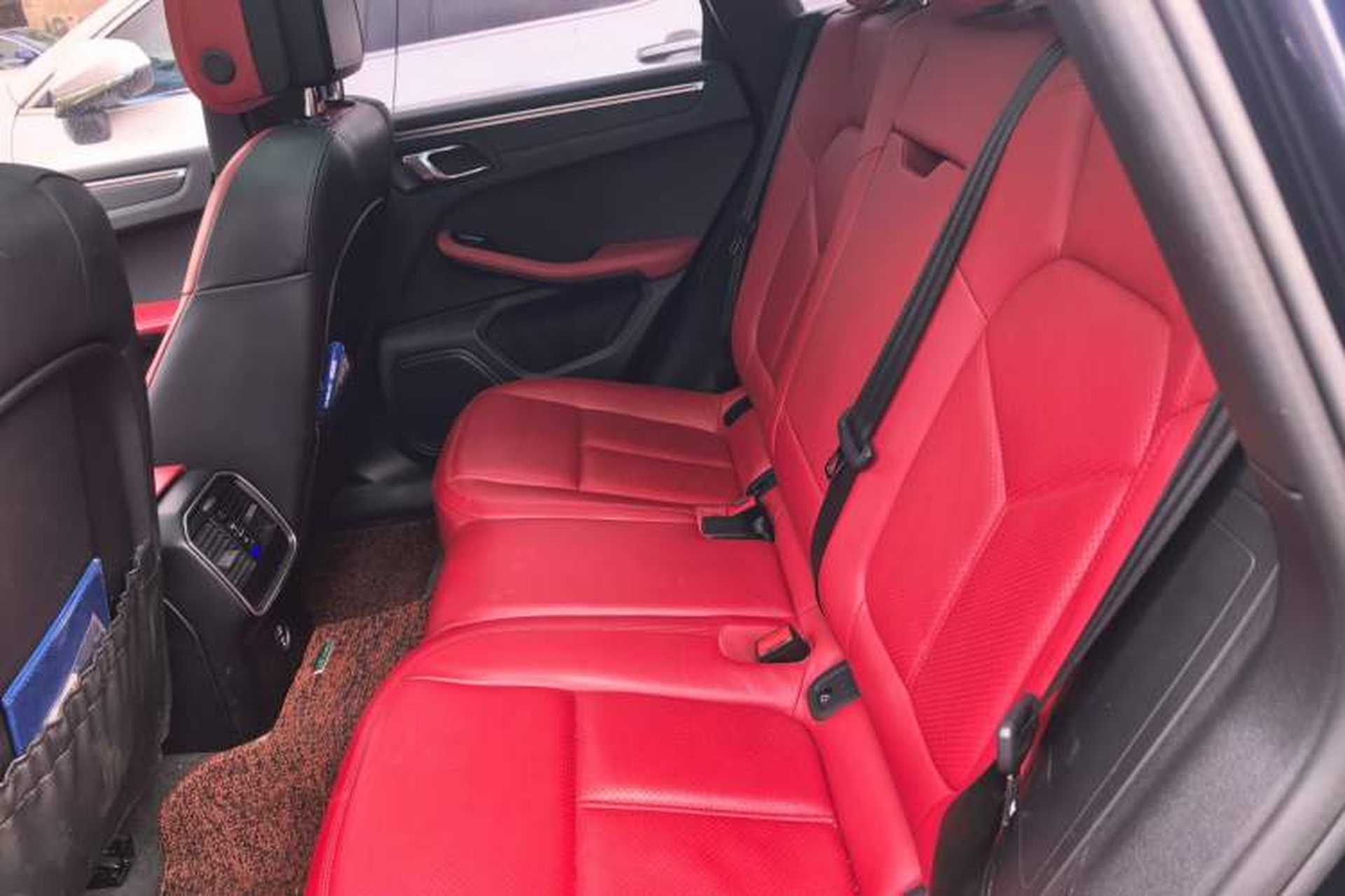 Used Porsche Macan 2018 Macan 2.0T Left Rear Seat