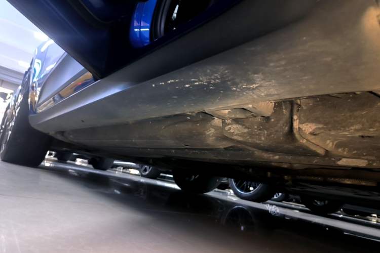 Used Porsche Macan 2018 Macan 2.0T Left Side Sill