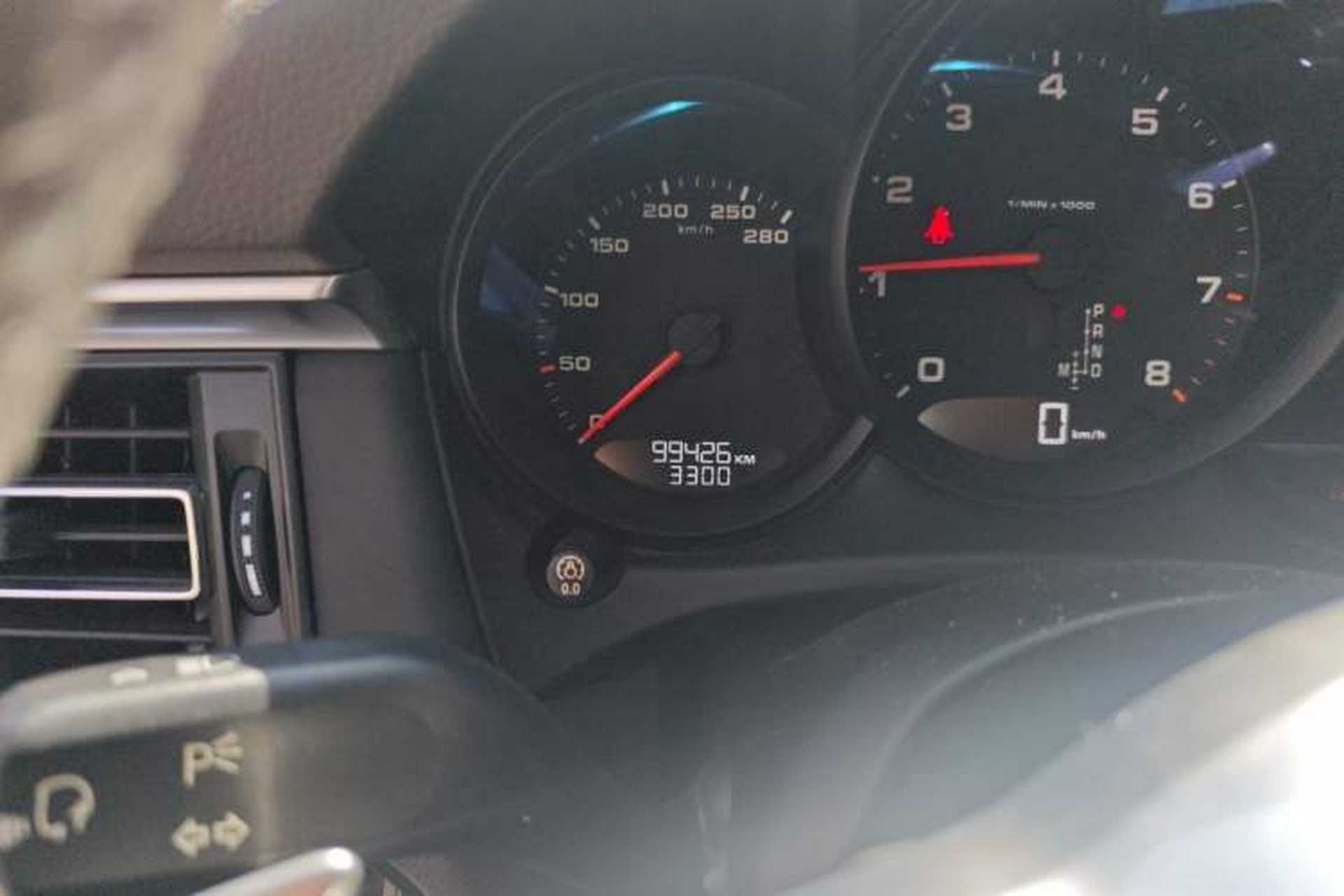 Used Porsche Macan 2018 Macan 2.0T Odometer Close Up