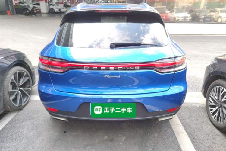 Used Porsche Macan 2018 Macan 2.0T Rear