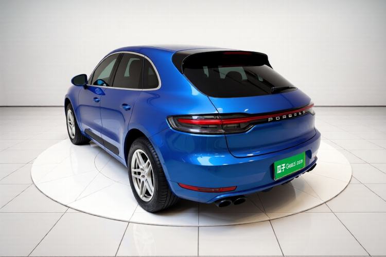 Used Porsche Macan 2018 Macan 2.0T Rear Left 45 Deg