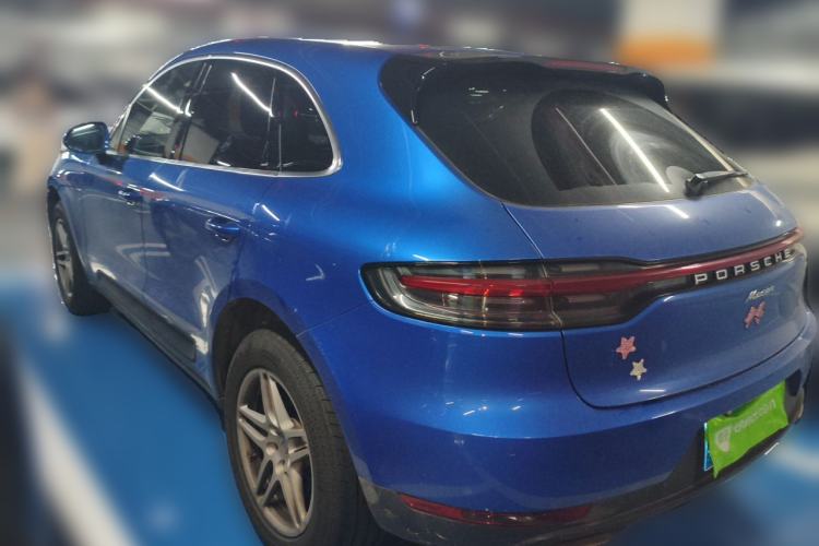 Used Porsche Macan 2018 Macan 2.0T Rear Left 45 Deg