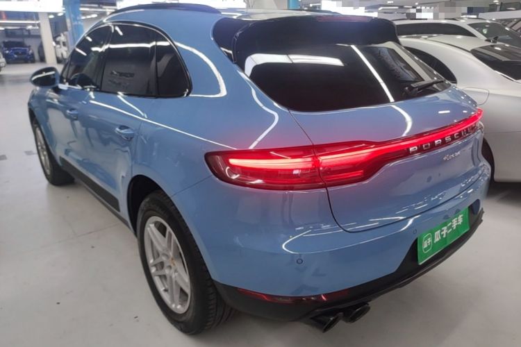Used Porsche Macan 2018 Macan 2.0T Rear Left 45 Deg