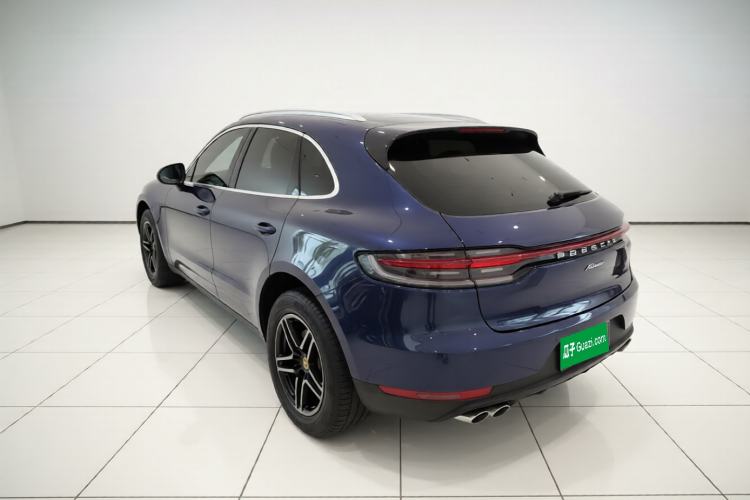 Used Porsche Macan 2018 Macan 2.0T Rear Left 45 Deg