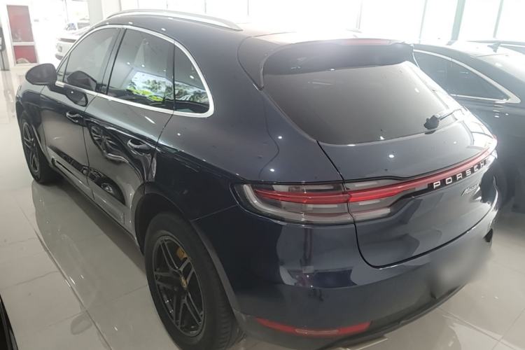 Used Porsche Macan 2018 Macan 2.0T Rear Left 45 Deg
