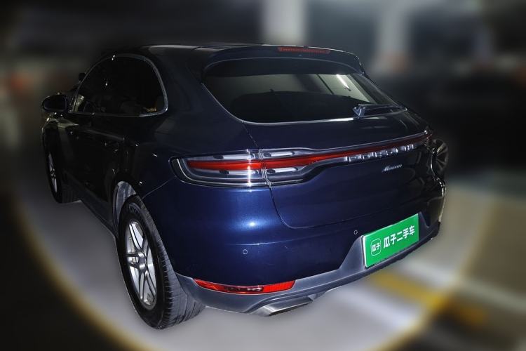 Used Porsche Macan 2018 Macan 2.0T Rear Left 45 Deg