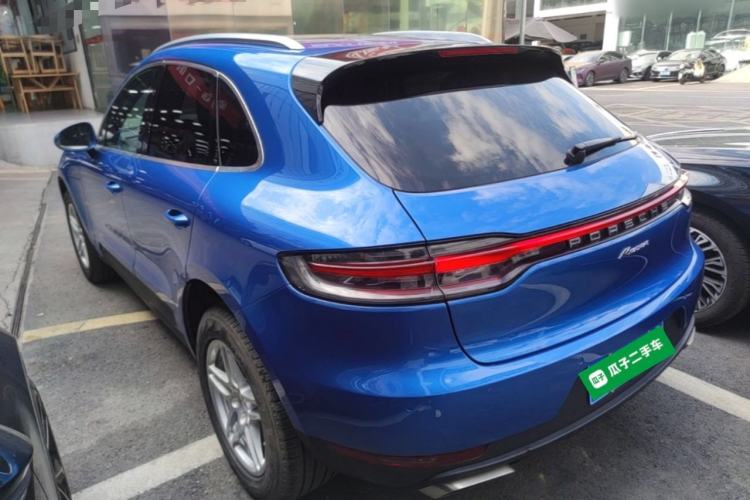 Used Porsche Macan 2018 Macan 2.0T Rear Left 45 Deg