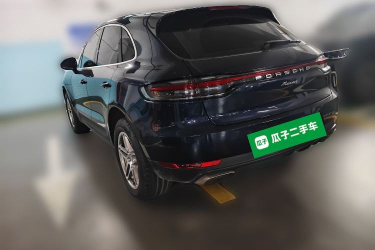 Used Porsche Macan 2018 Macan 2.0T Rear Left 45 Deg