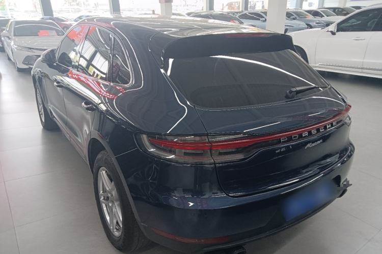 Used Porsche Macan 2018 Macan 2.0T Rear Left 45 Deg