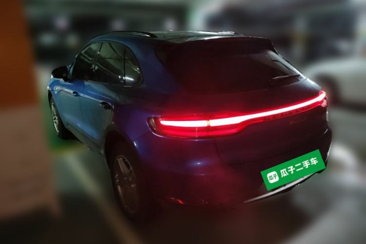 Used Porsche Macan 2018 Macan 2.0T Rear Left 45 Deg