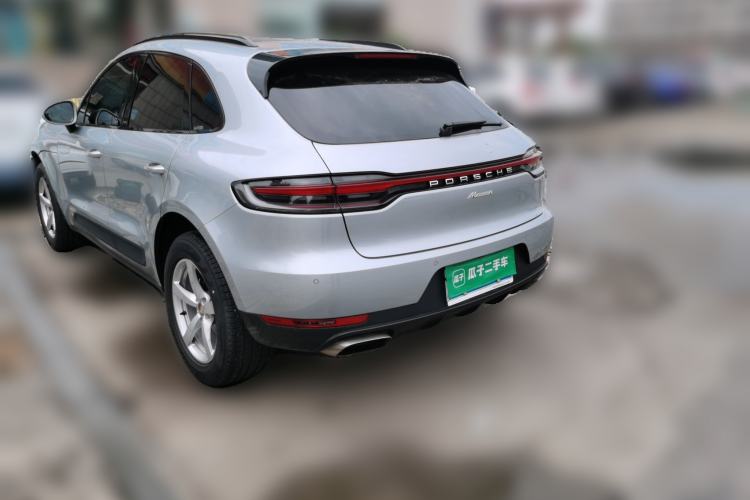 Used Porsche Macan 2018 Macan 2.0T Rear Left 45 Deg