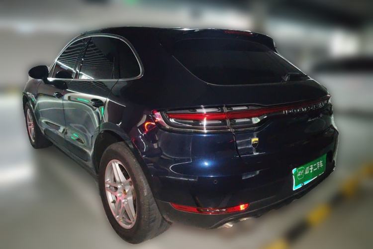 Used Porsche Macan 2018 Macan 2.0T Rear Left 45 Deg
