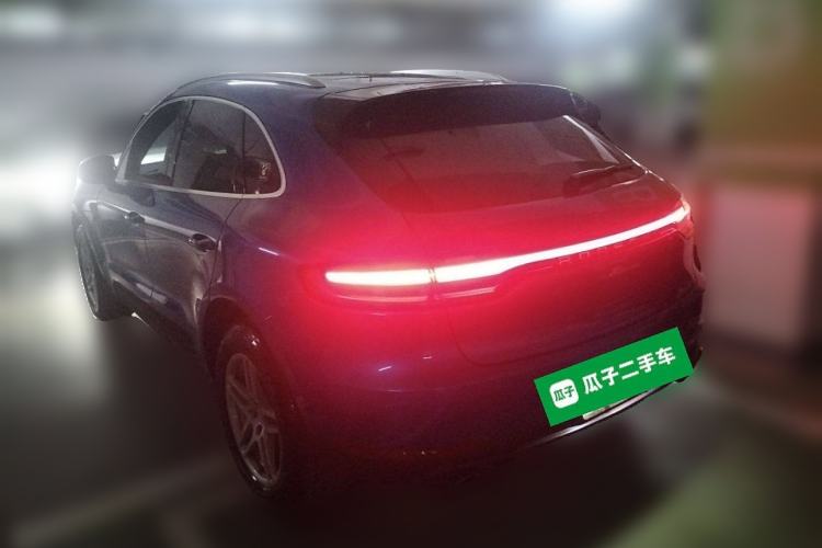 Used Porsche Macan 2018 Macan 2.0T Rear Left 45 Deg