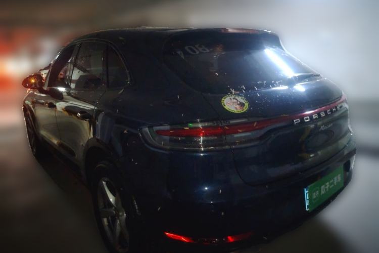 Used Porsche Macan 2018 Macan 2.0T Rear Left 45 Deg