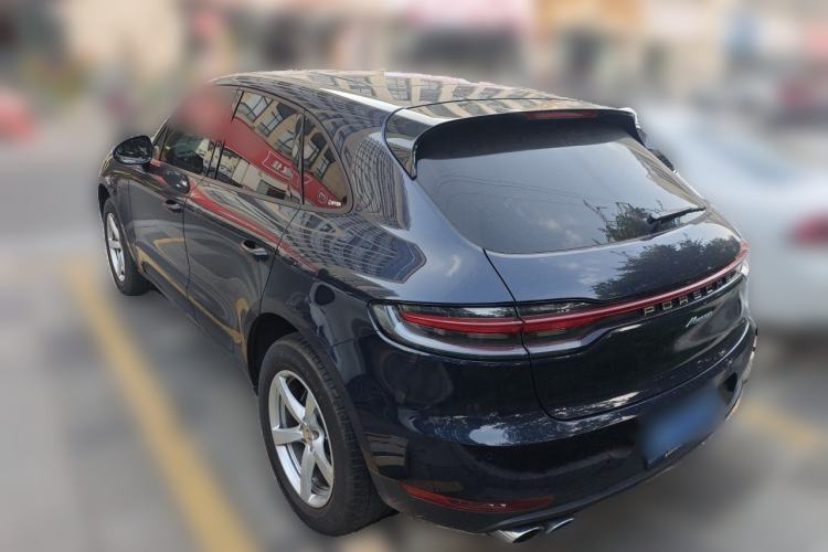 Used Porsche Macan 2018 Macan 2.0T Rear Left 45 Deg