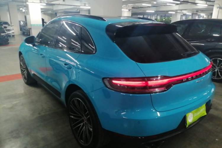 Used Porsche Macan 2018 Macan 2.0T Rear Left 45 Deg