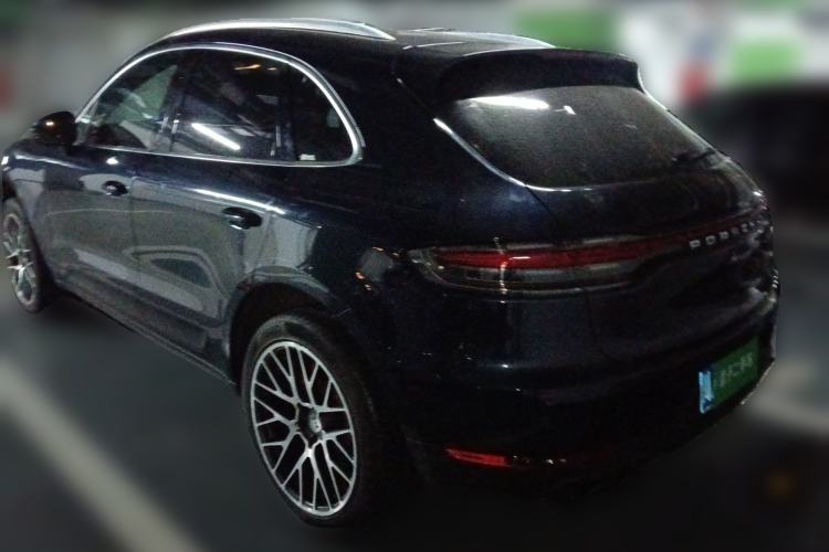 Used Porsche Macan 2018 Macan 2.0T Rear Left 45 Deg