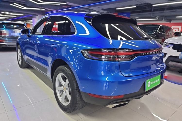 Used Porsche Macan 2018 Macan 2.0T Rear Left 45 Deg