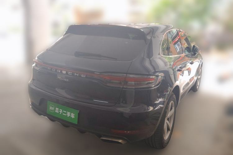 Used Porsche Macan 2018 Macan 2.0T Rear Right 45 Deg