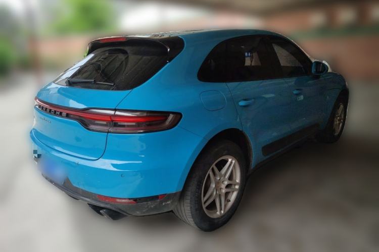 Used Porsche Macan 2018 Macan 2.0T Rear Right 45 Deg