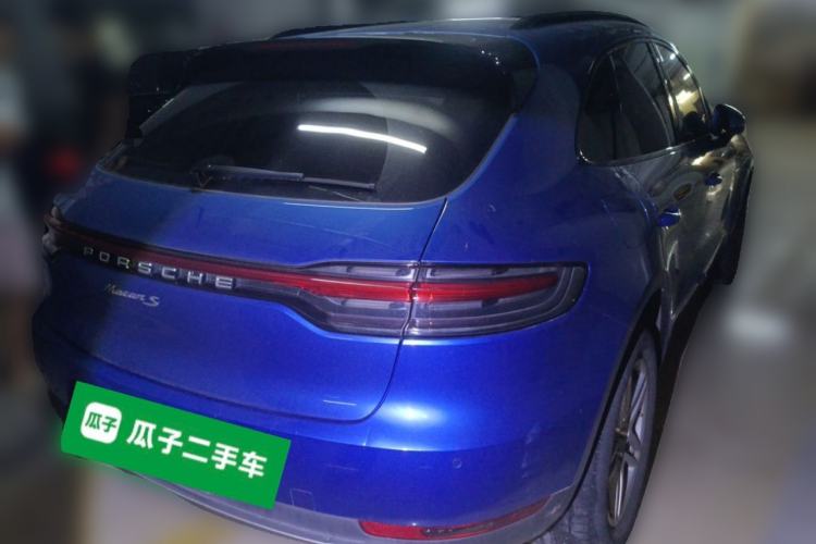 Used Porsche Macan 2018 Macan 2.0T Rear Right 45 Deg