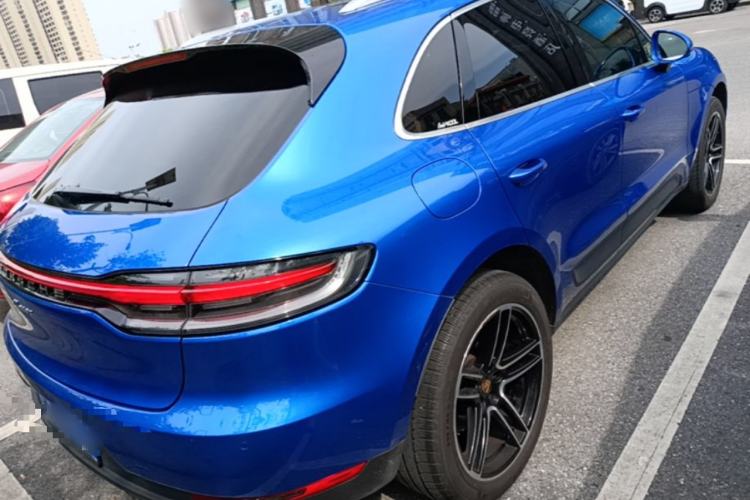 Used Porsche Macan 2018 Macan 2.0T Rear Right 45 Deg
