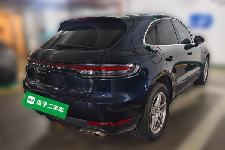 Used Porsche Macan 2018 Macan 2.0T Rear Right 45 Deg