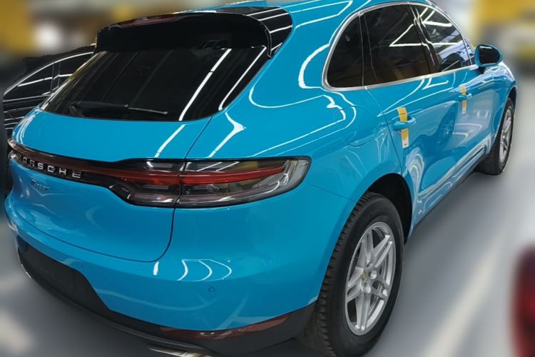 Used Porsche Macan 2018 Macan 2.0T Rear Right 45 Deg