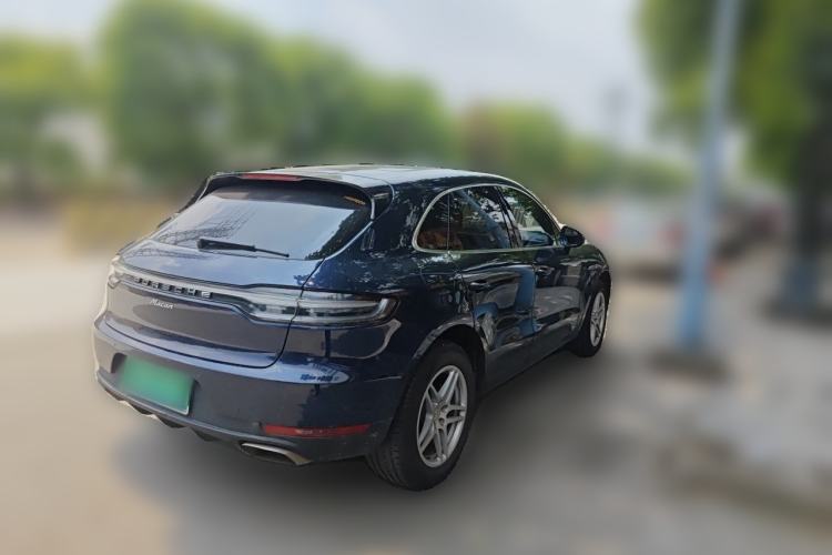 Used Porsche Macan 2018 Macan 2.0T Rear Right 45 Deg
