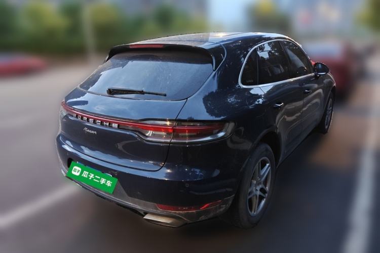 Used Porsche Macan 2018 Macan 2.0T Rear Right 45 Deg
