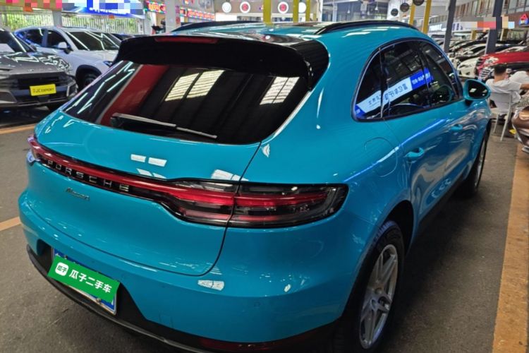 Used Porsche Macan 2018 Macan 2.0T Rear Right 45 Deg