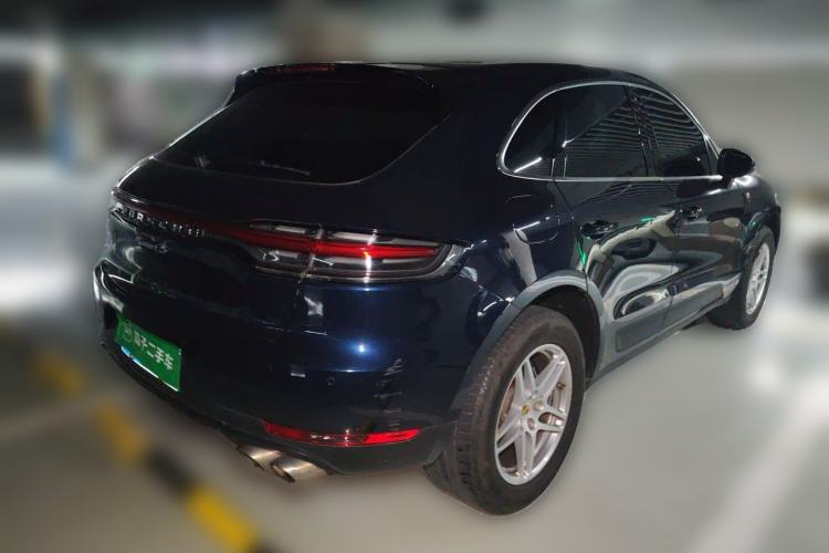 Used Porsche Macan 2018 Macan 2.0T Rear Right 45 Deg
