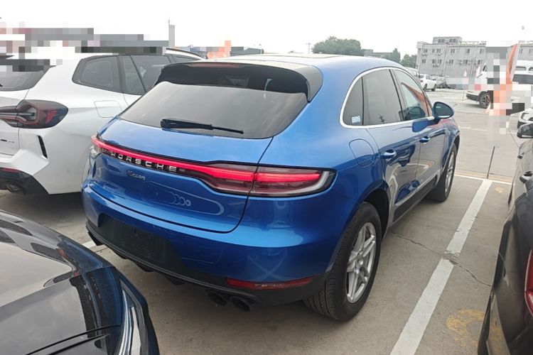 Used Porsche Macan 2018 Macan 2.0T Rear Right 45 Deg