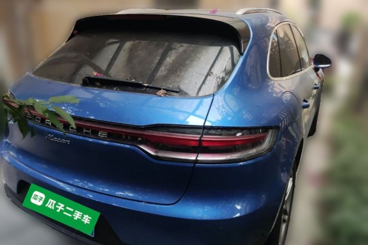 Used Porsche Macan 2018 Macan 2.0T Rear Right 45 Deg