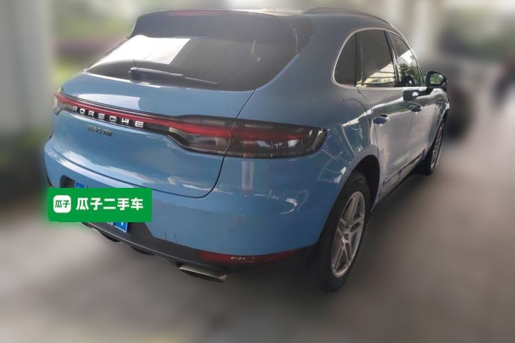 Used Porsche Macan 2018 Macan 2.0T Rear Right 45 Deg