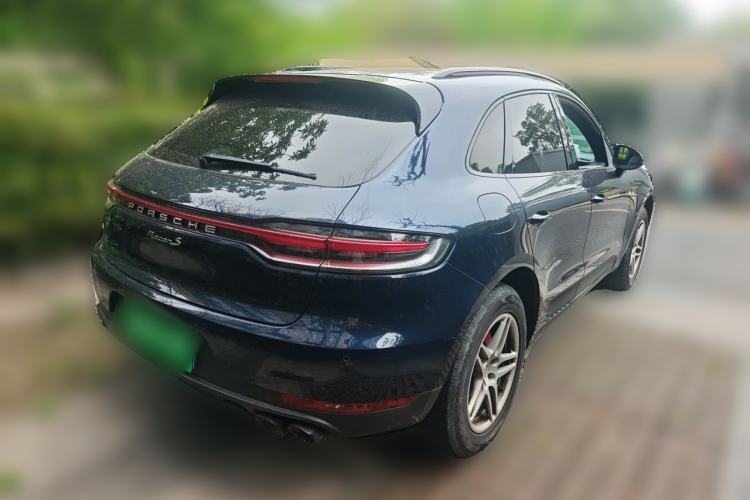 Used Porsche Macan 2018 Macan 2.0T Rear Right 45 Deg