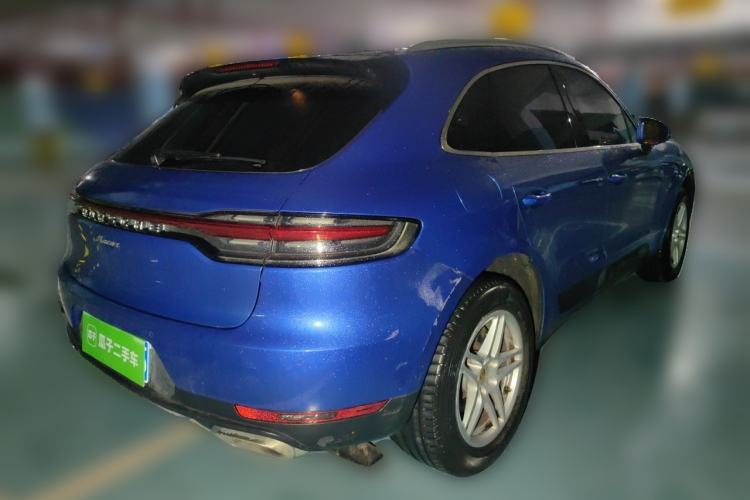 Used Porsche Macan 2018 Macan 2.0T Rear Right 45 Deg