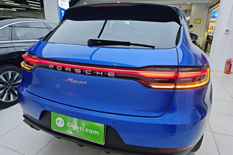 Used Porsche Macan 2018 Macan 2.0T Rear