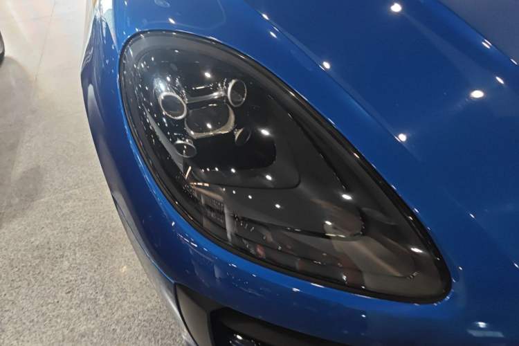 Used Porsche Macan 2018 Macan 2.0T Right Front Headlight
