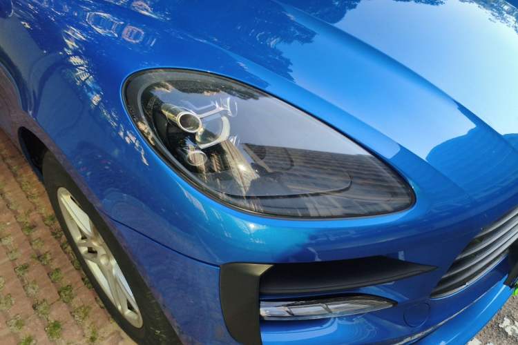 Used Porsche Macan 2018 Macan 2.0T Right Front Headlight